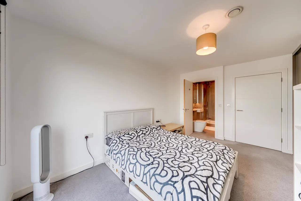 Leyton Road, London, E15, photo 14
