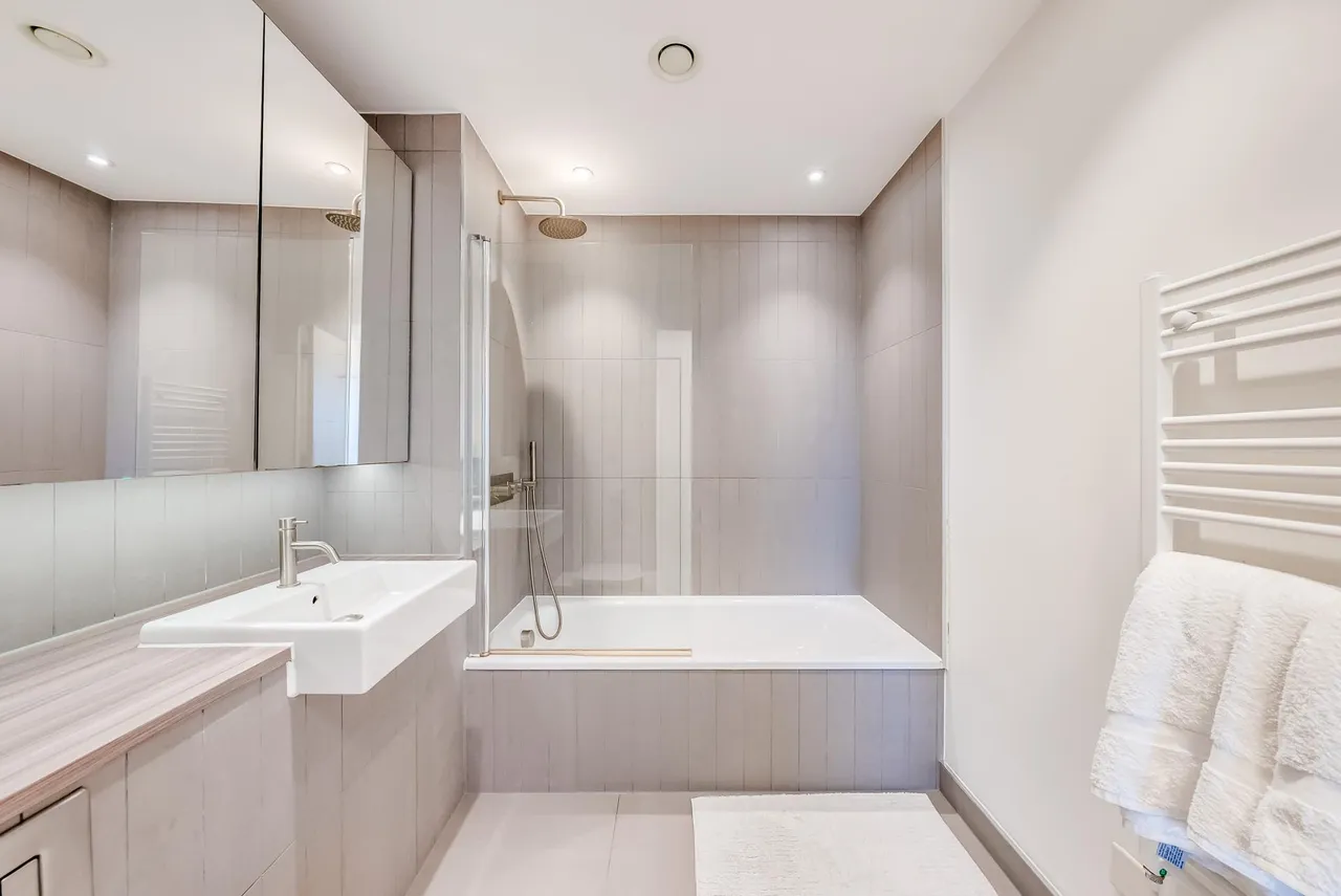 Leyton Road, London, E15, photo 24