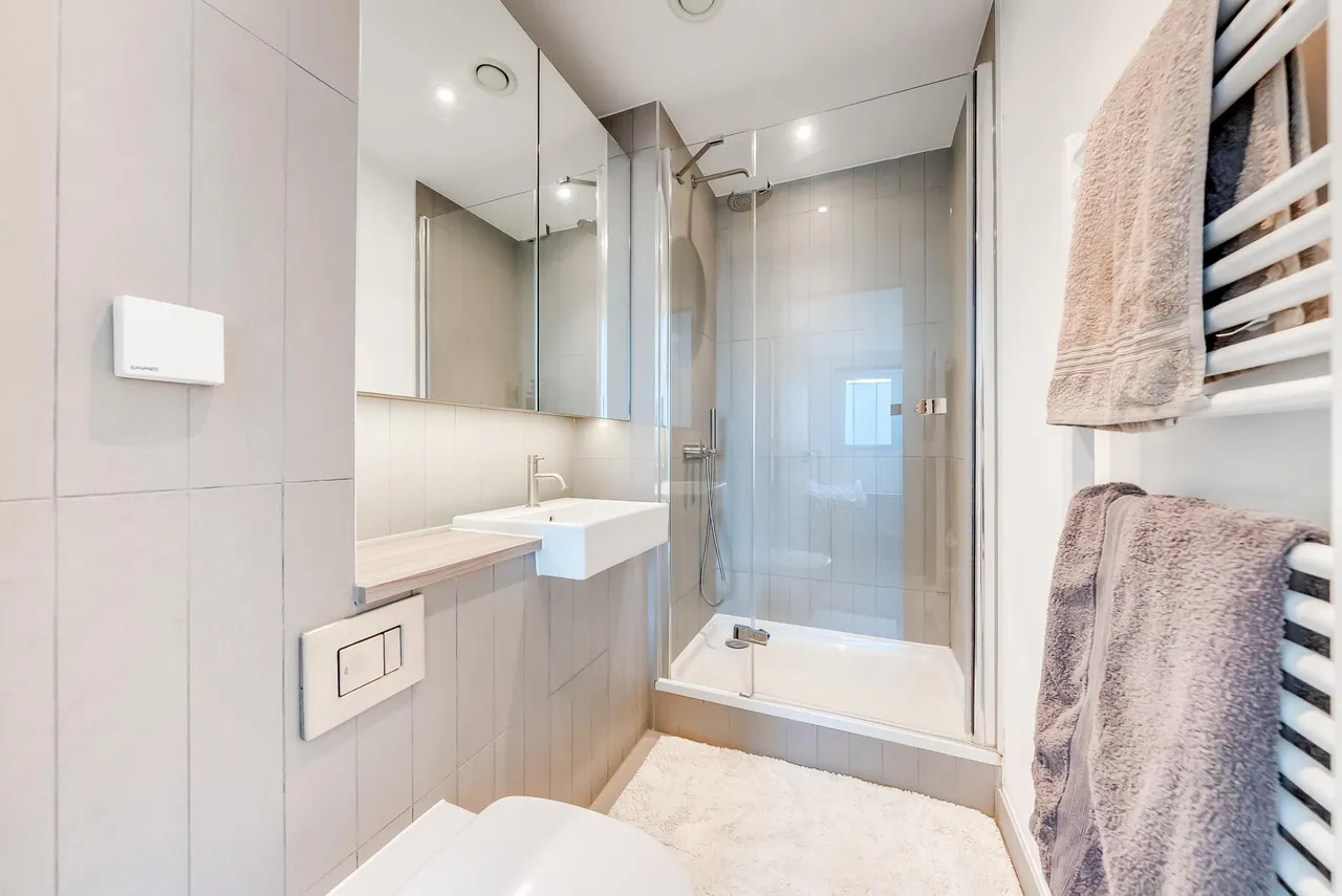 Leyton Road, London, E15, photo 25