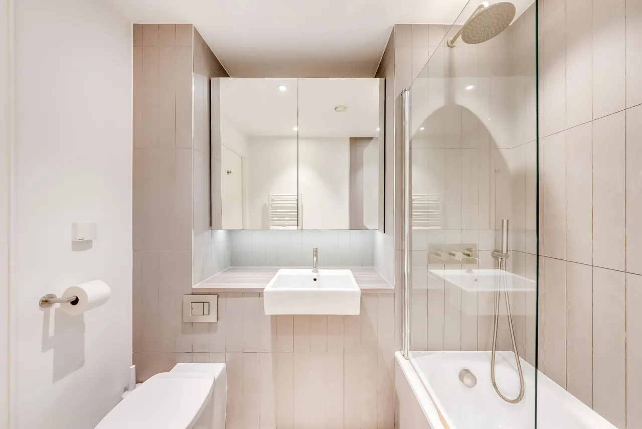 Leyton Road, London, E15, photo 26