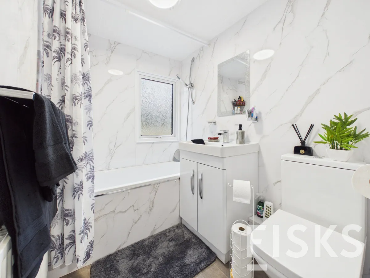 Kingsleigh Park Homes, Benfleet, SS7, photo 3