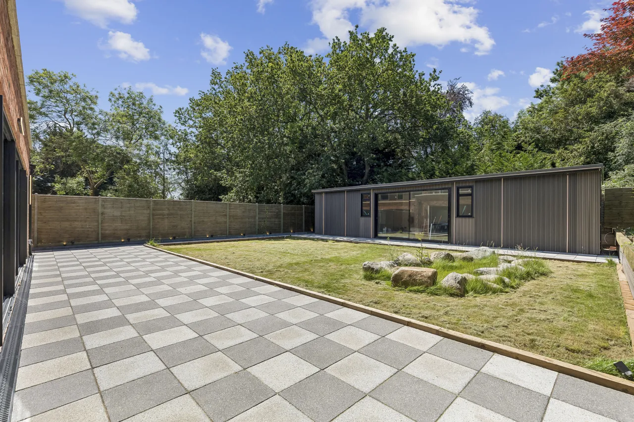 Pipers Green Lane, Edgware, HA8, photo 23