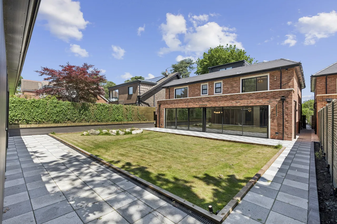 Pipers Green Lane, Edgware, HA8, photo 22