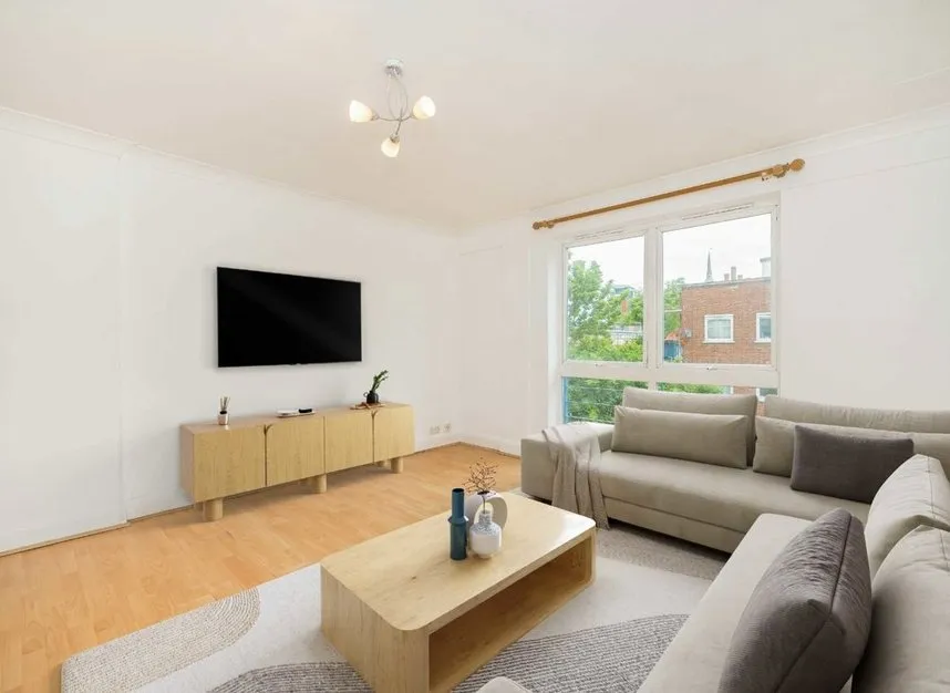 Poplar High Street, Canary Wharf, E14, photo 2