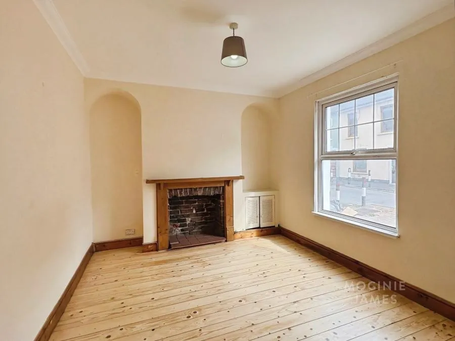3 bed house to rent, Planet Street, Adamsdown, CF24