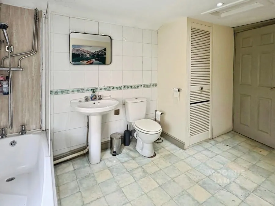 Planet Street, Adamsdown, CF24, photo 8