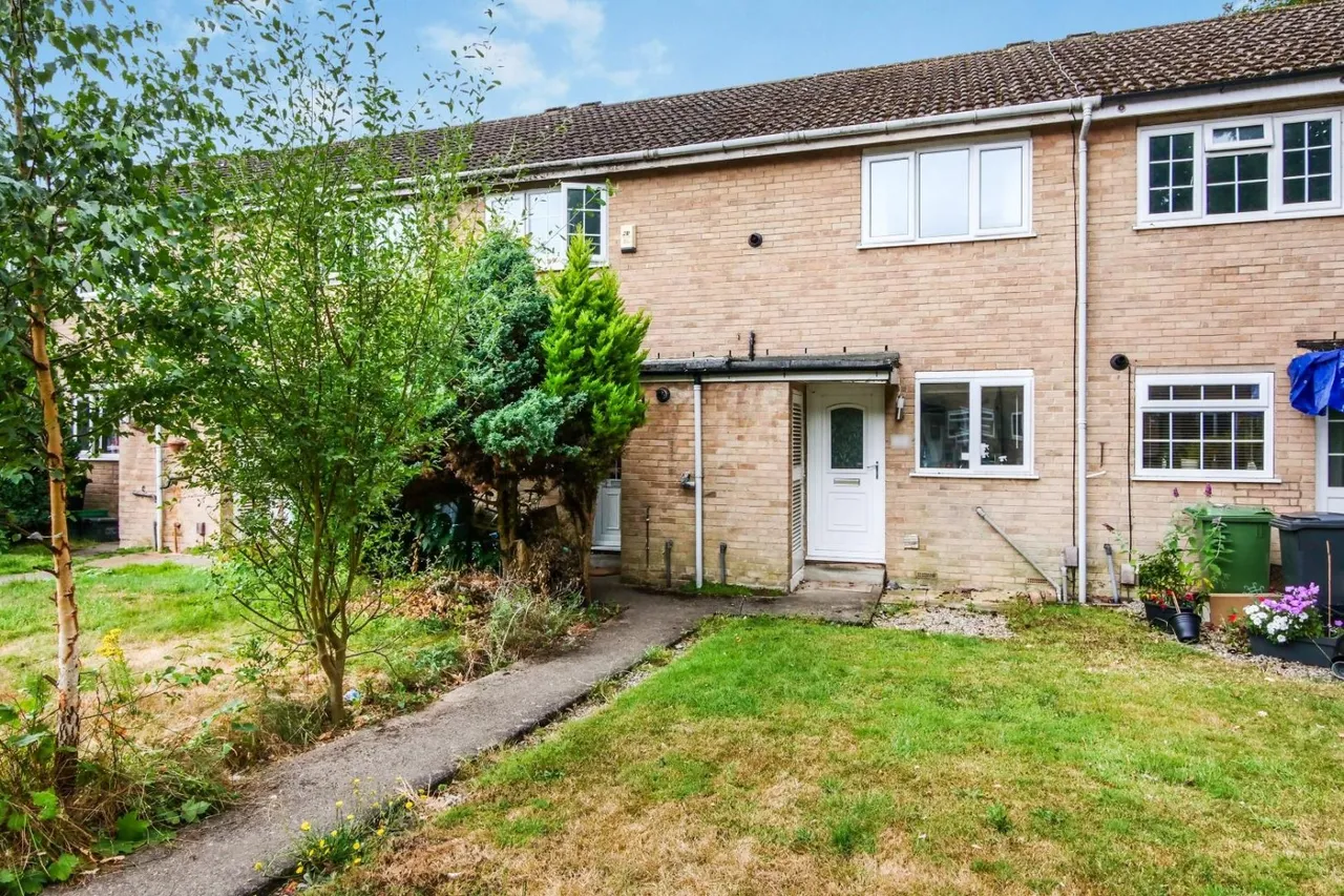 2 bed house for sale — Lowick, York