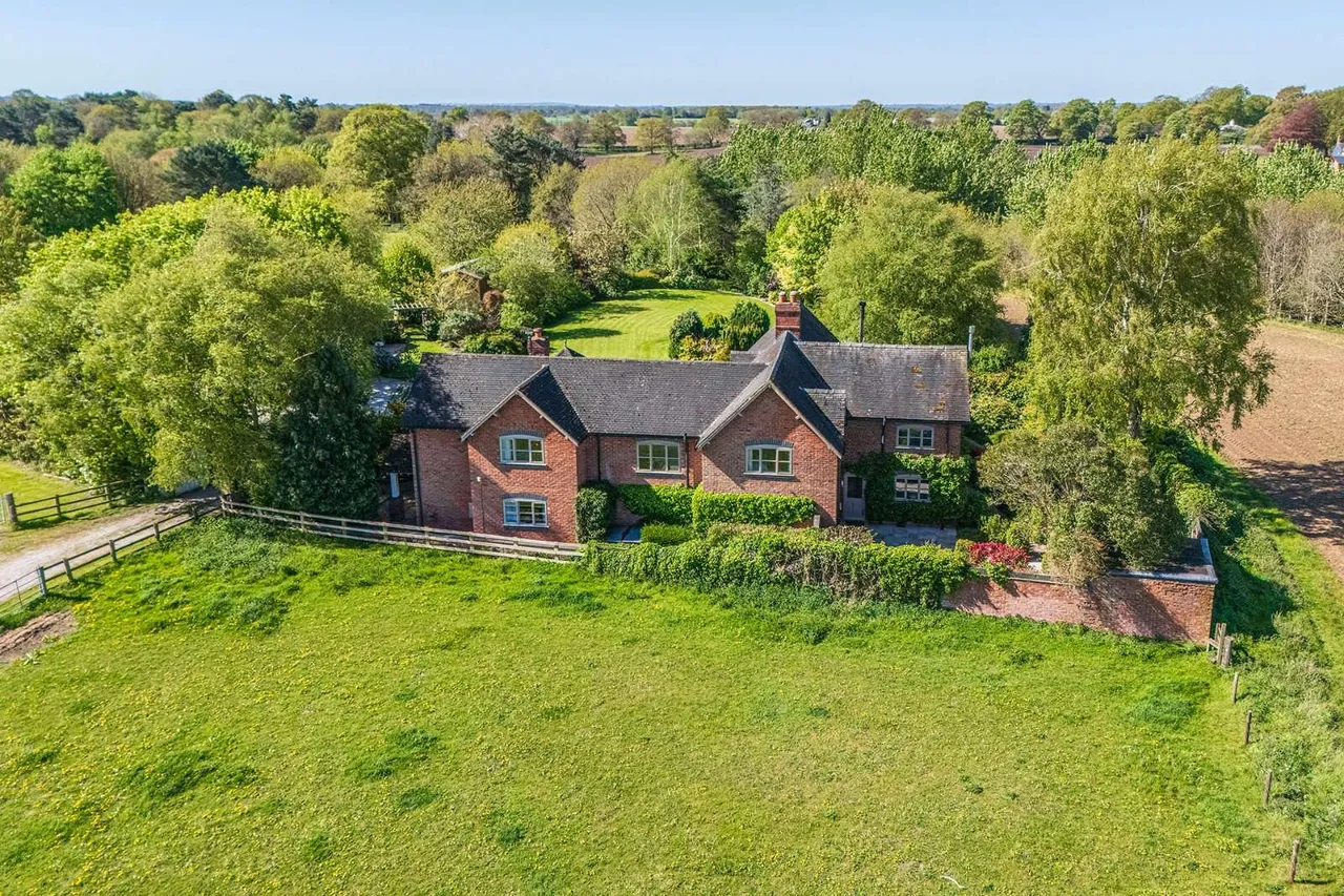 London Road, Doddington, Nantwich, Cheshire, CW5 7NH, photo 4