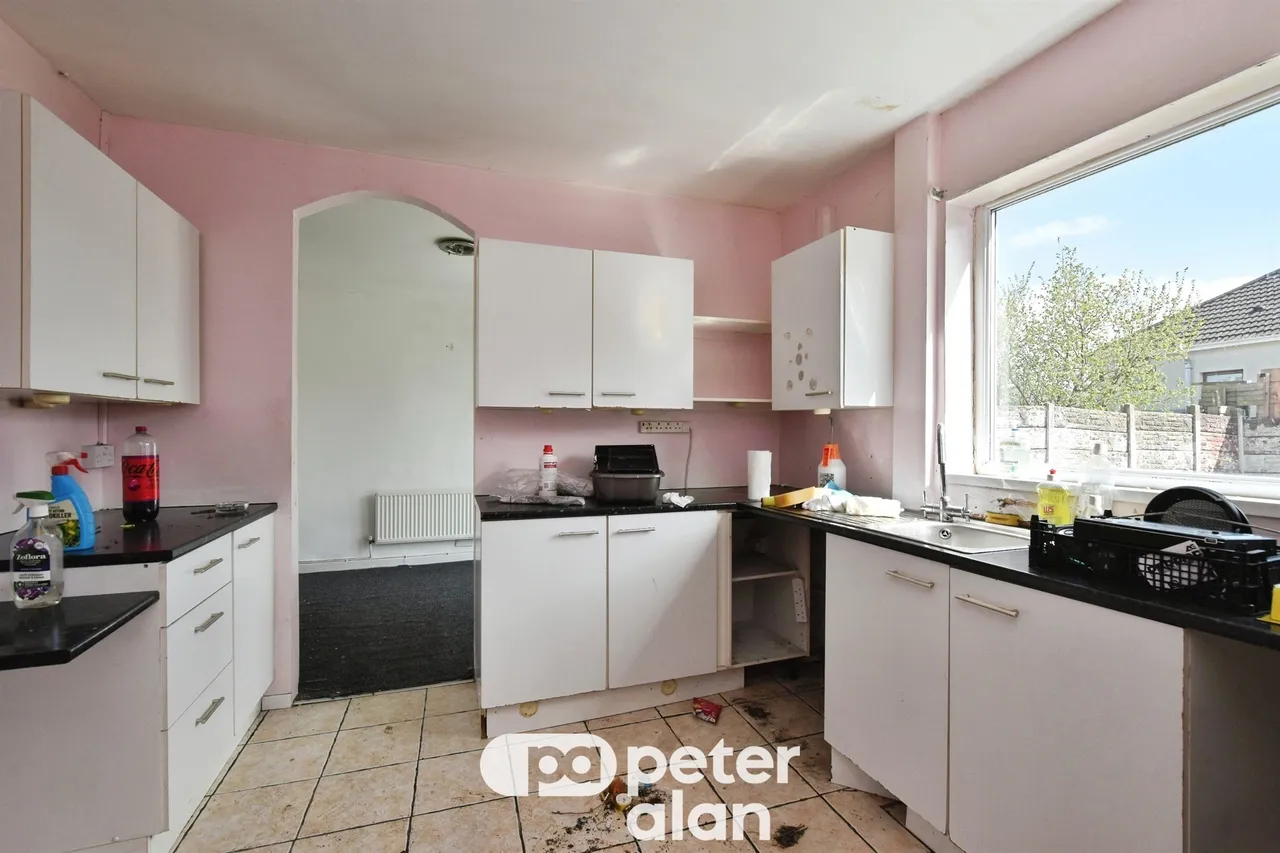 Gwladys Street, Aberdare, CF44, photo 7