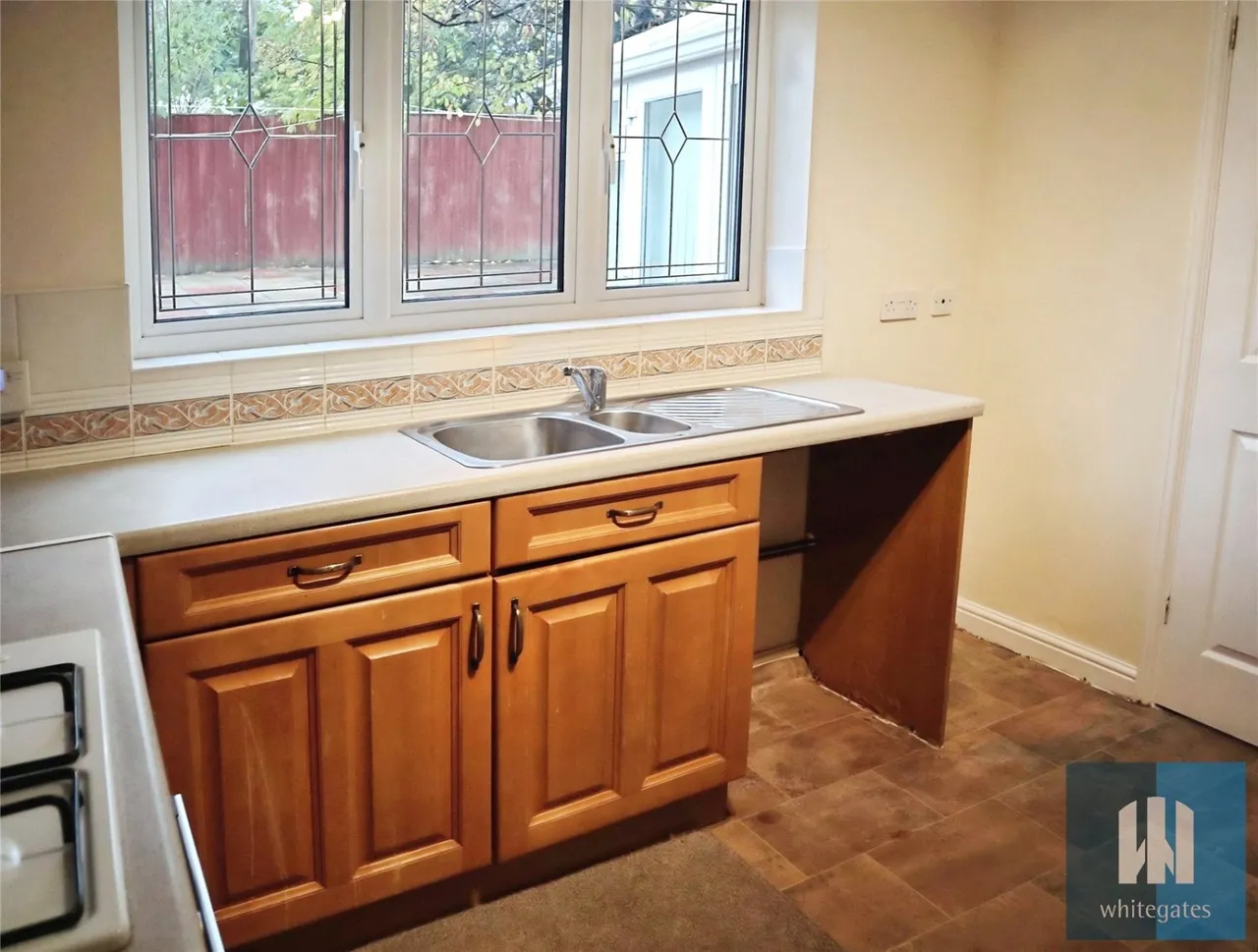 St Thomas Gardens, Bradley, HD2, photo 14