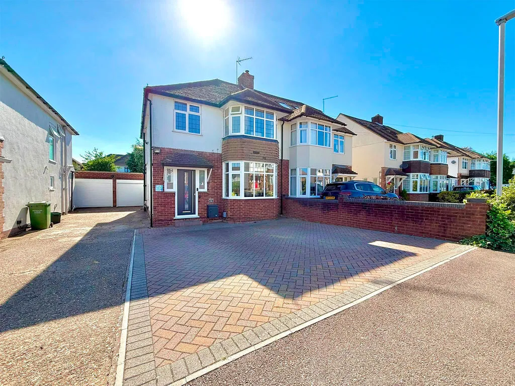 4 bed house for sale — Swifts Green Road, Luton LU2 8BW