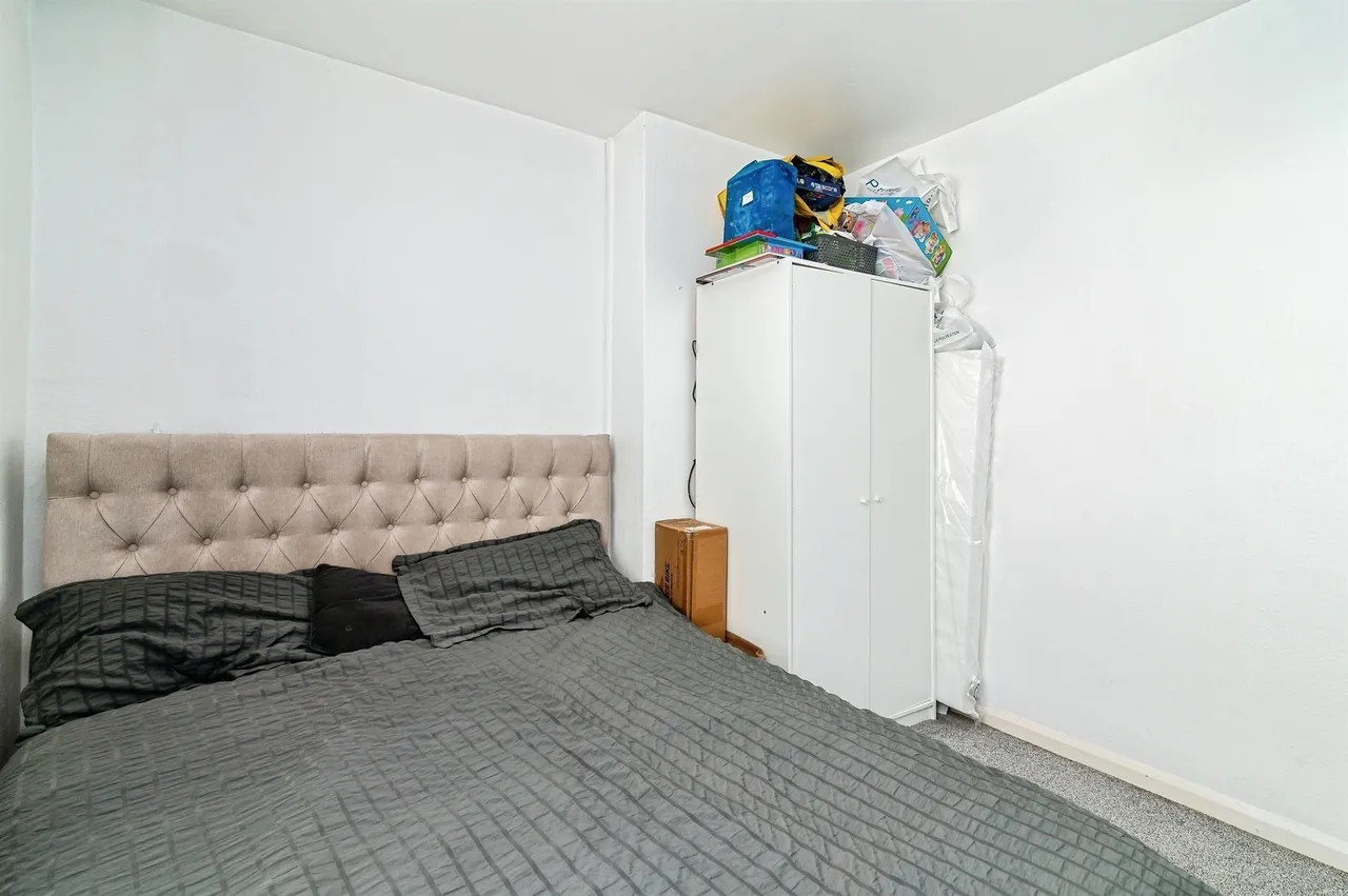 Gainsford Crescent, Nottingham, NG5, photo 12