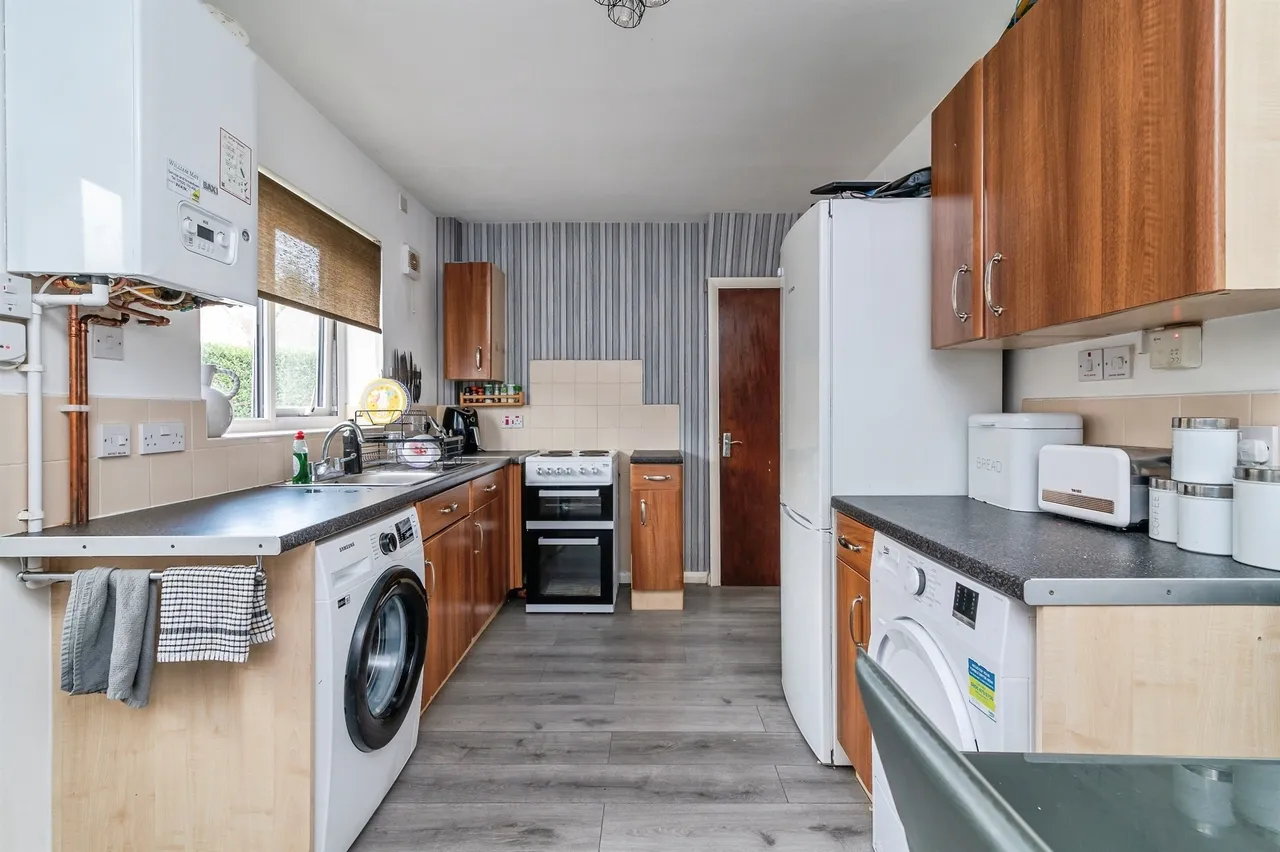 Gainsford Crescent, Nottingham, NG5, photo 6
