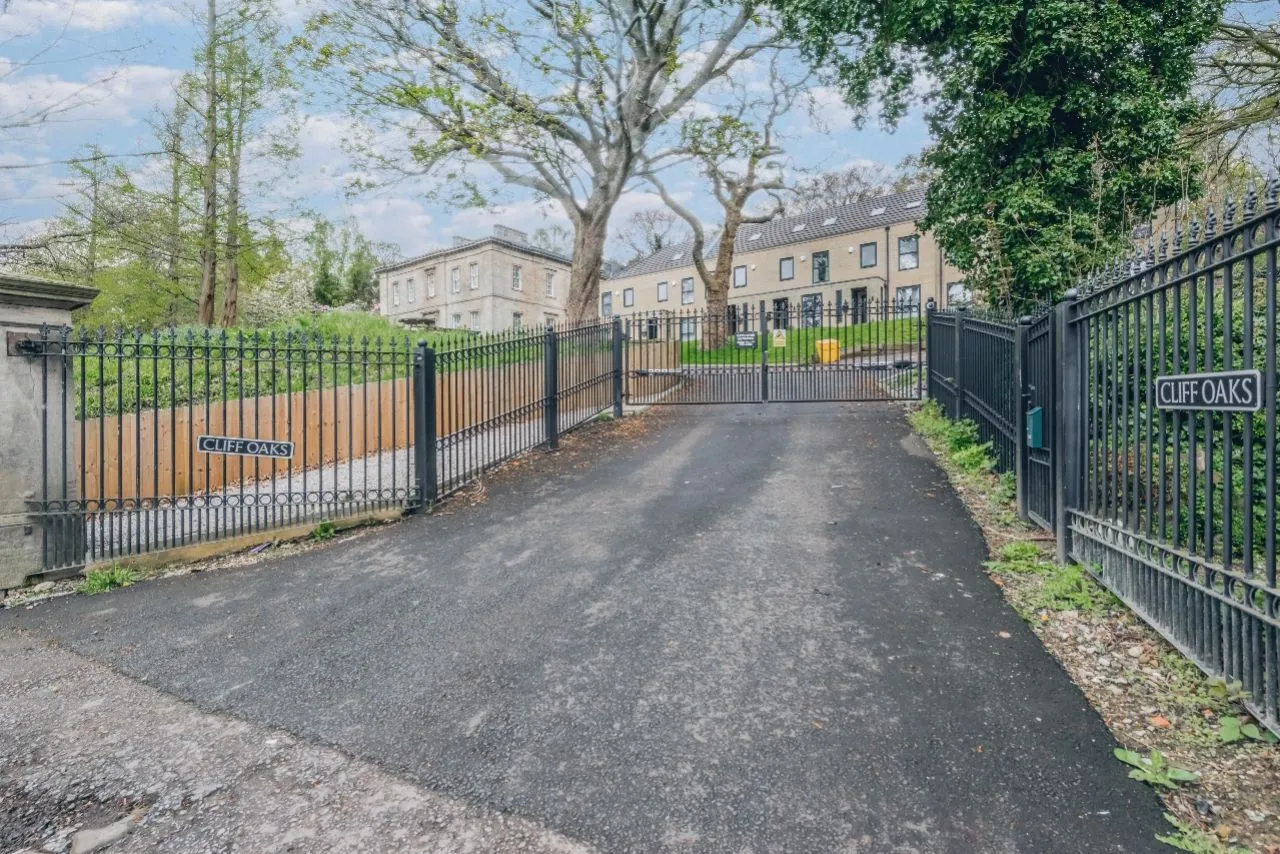 Fawcett Lane, Leeds, LS12, photo 3