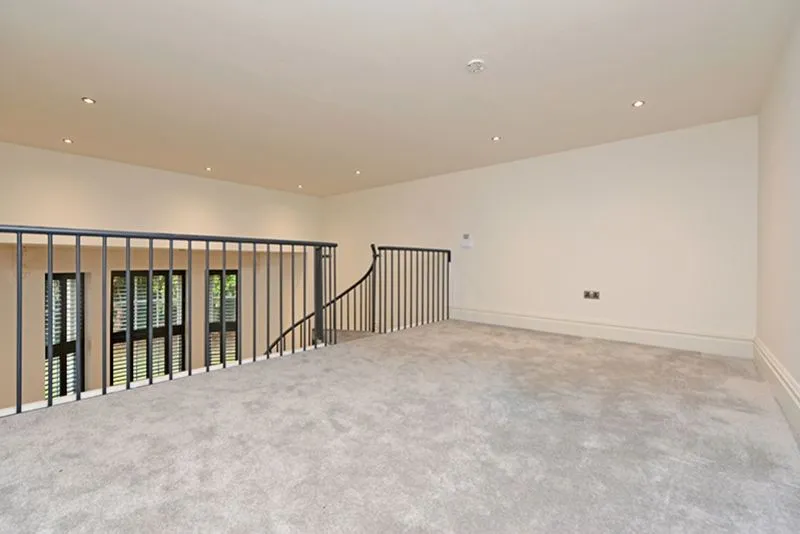 Fawcett Lane, Leeds, LS12, photo 6