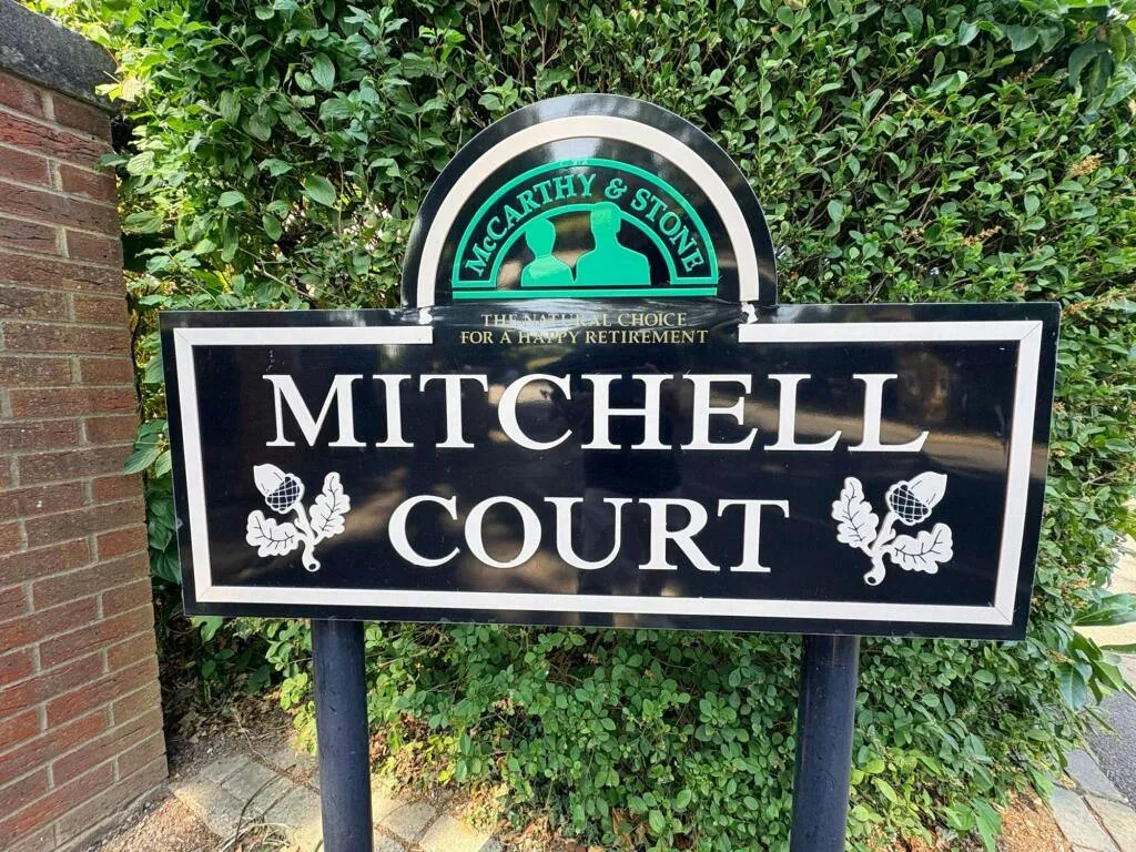 Massetts Road, Mitchell Court, RH6, photo 10
