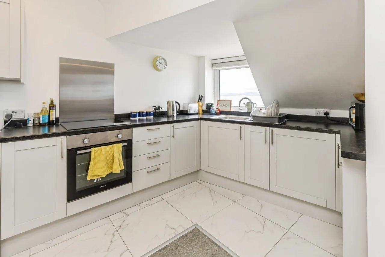 South Parade, West Kirby, CH48, photo 4