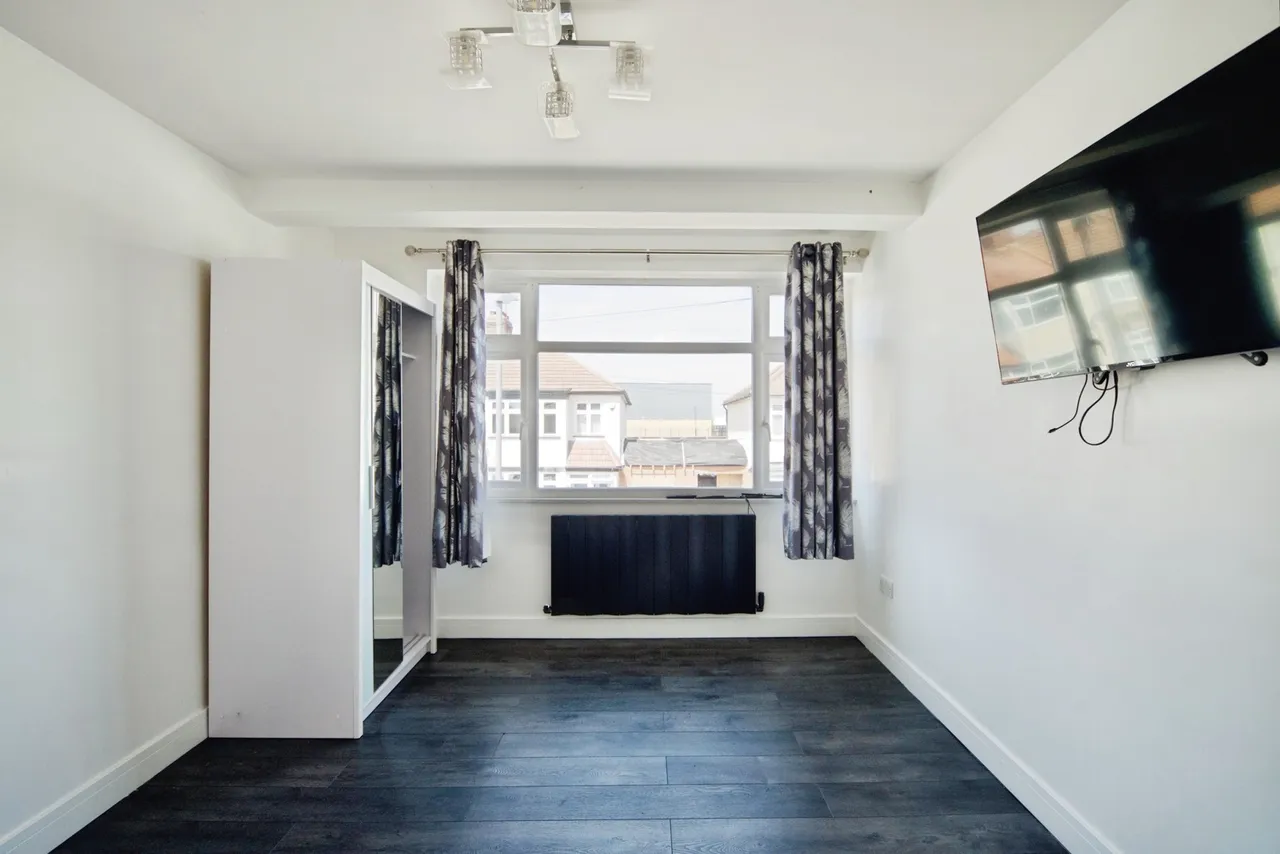 Lamberhurst Road, Dagenham, Essex, RM8, photo 9