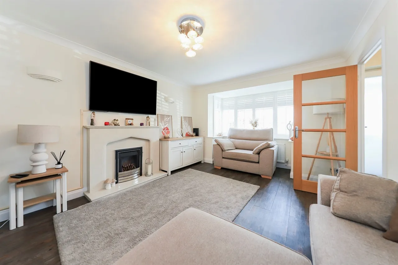 Primrose Gardens, Featherstone, WV10, photo 4