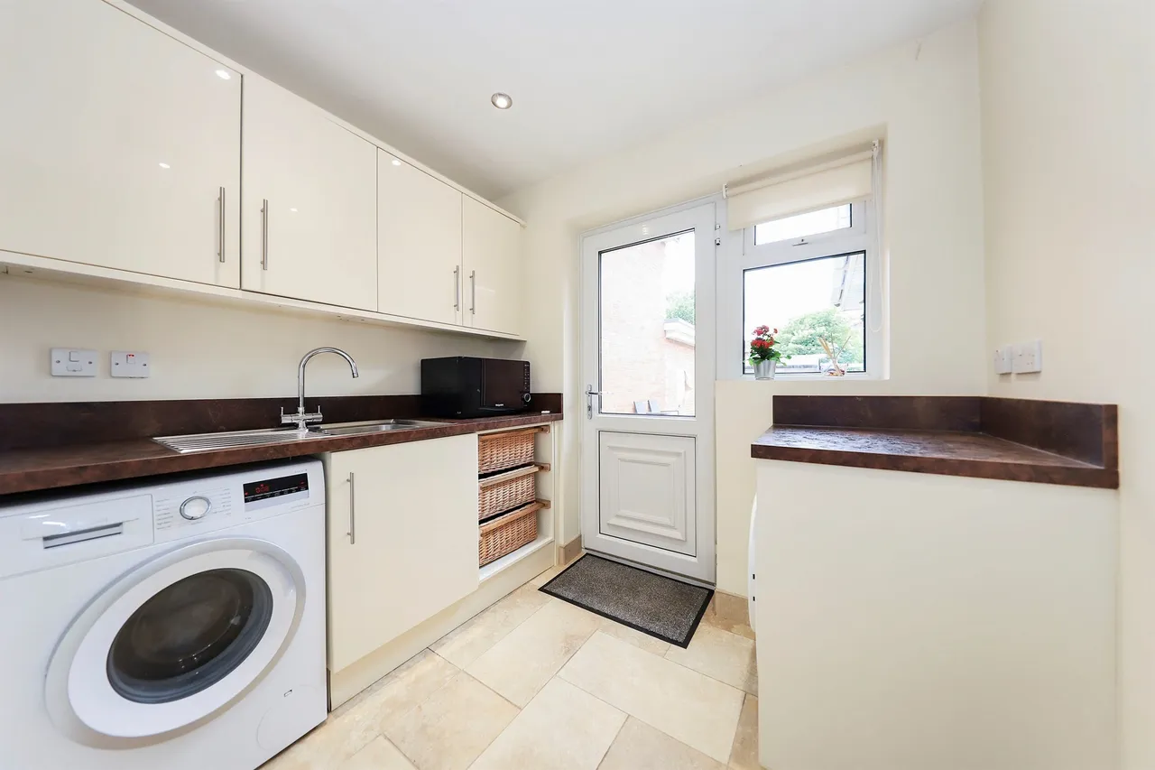 Primrose Gardens, Featherstone, WV10, photo 7