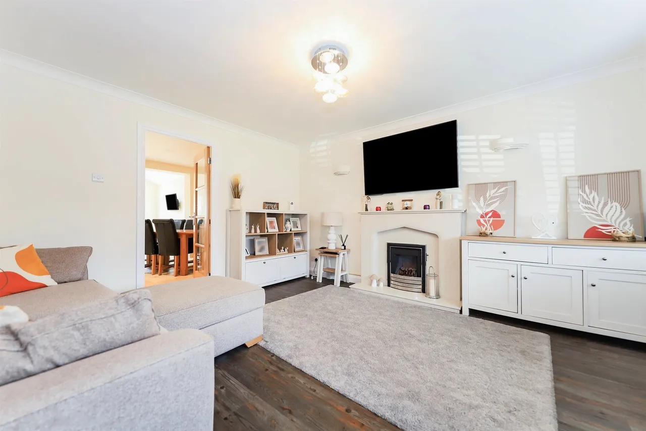 Primrose Gardens, Featherstone, WV10, photo 13