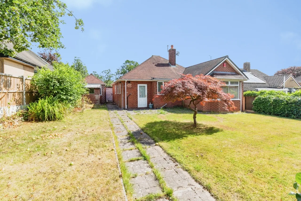 Roe Lane, NEWCASTLE, Staffordshire, ST5, photo 18