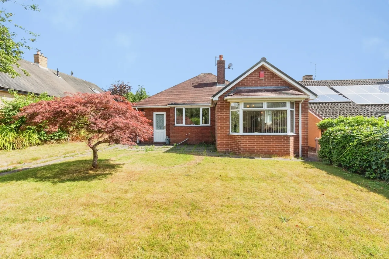 Roe Lane, NEWCASTLE, Staffordshire, ST5, photo 17
