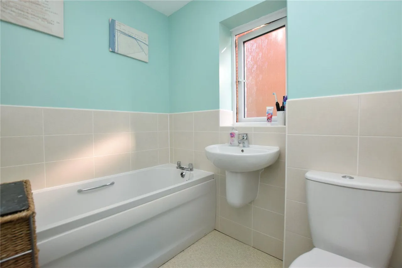 Woodlands Way, Whinmoor, LS14, photo 10