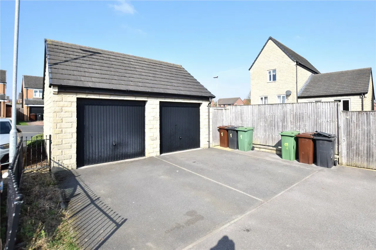 Woodlands Way, Whinmoor, LS14, photo 14