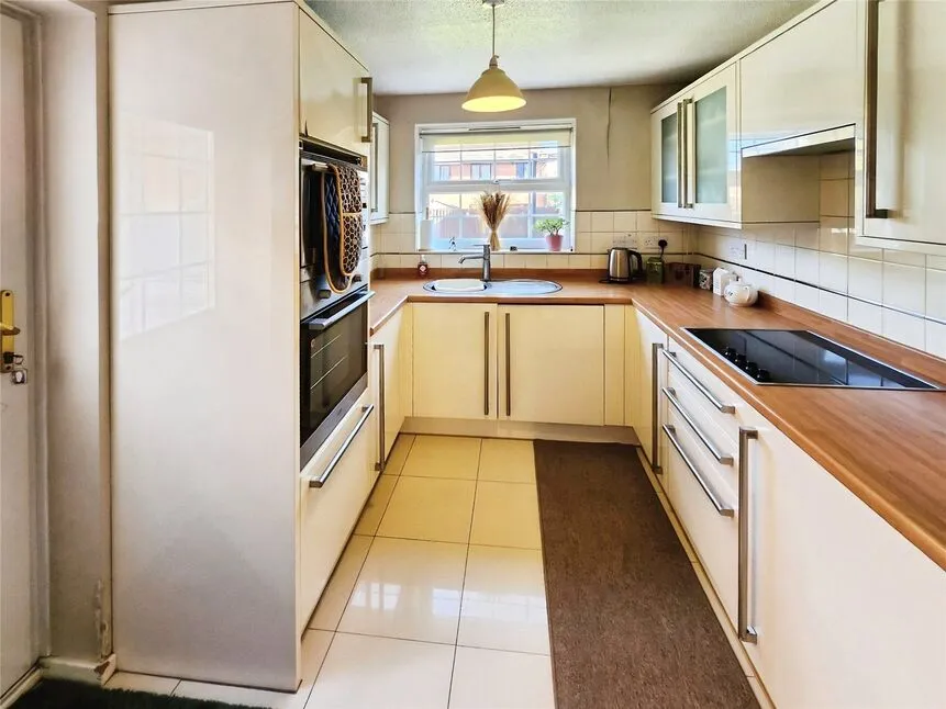 Marsdale Drive, Nuneaton, Warwickshire, CV10, photo 4