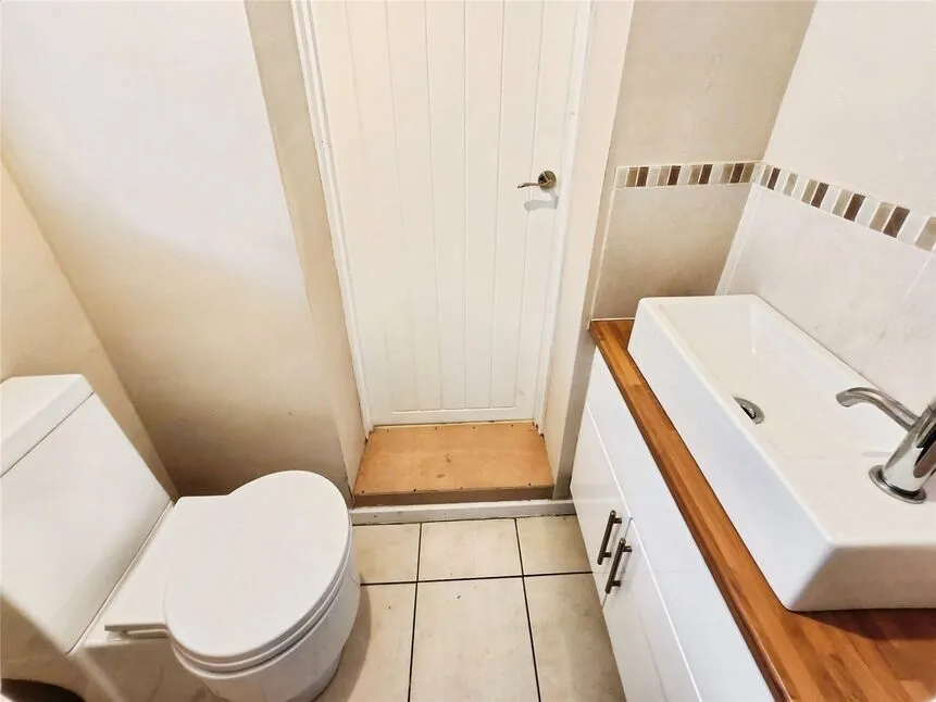 Marsdale Drive, Nuneaton, Warwickshire, CV10, photo 11