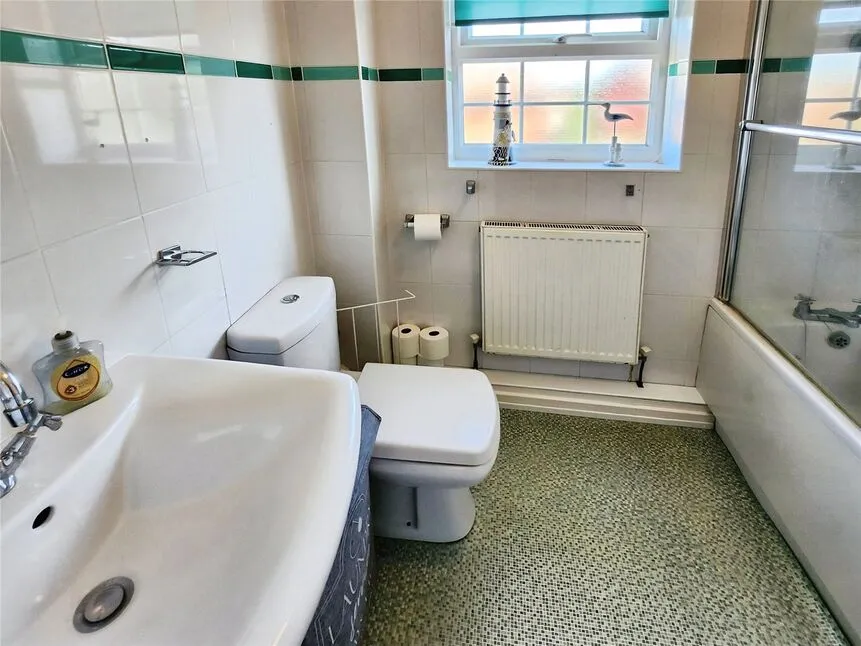 Marsdale Drive, Nuneaton, Warwickshire, CV10, photo 8