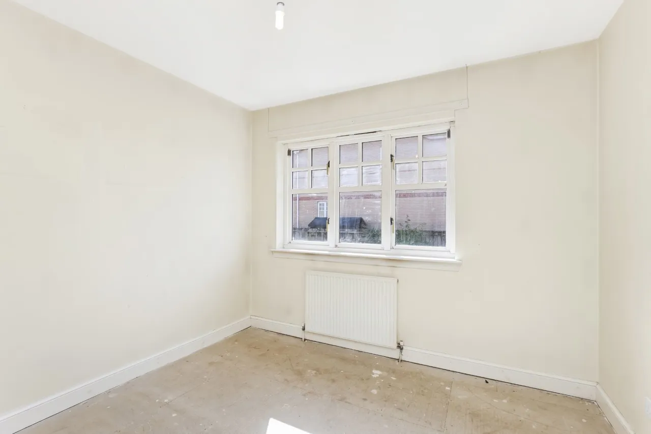 Alloway Crescent, Paisley, Renfrewshire, PA2, photo 8