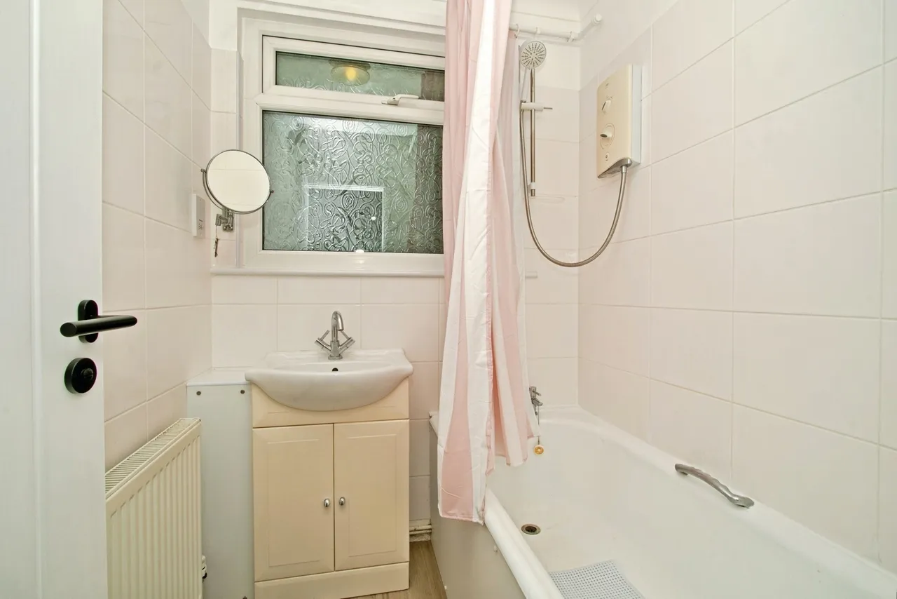 Alexandra Close, Illogan, TR16, photo 9
