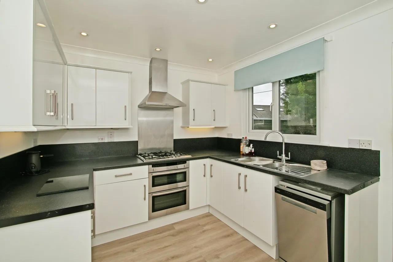 Alexandra Close, Illogan, TR16, photo 12