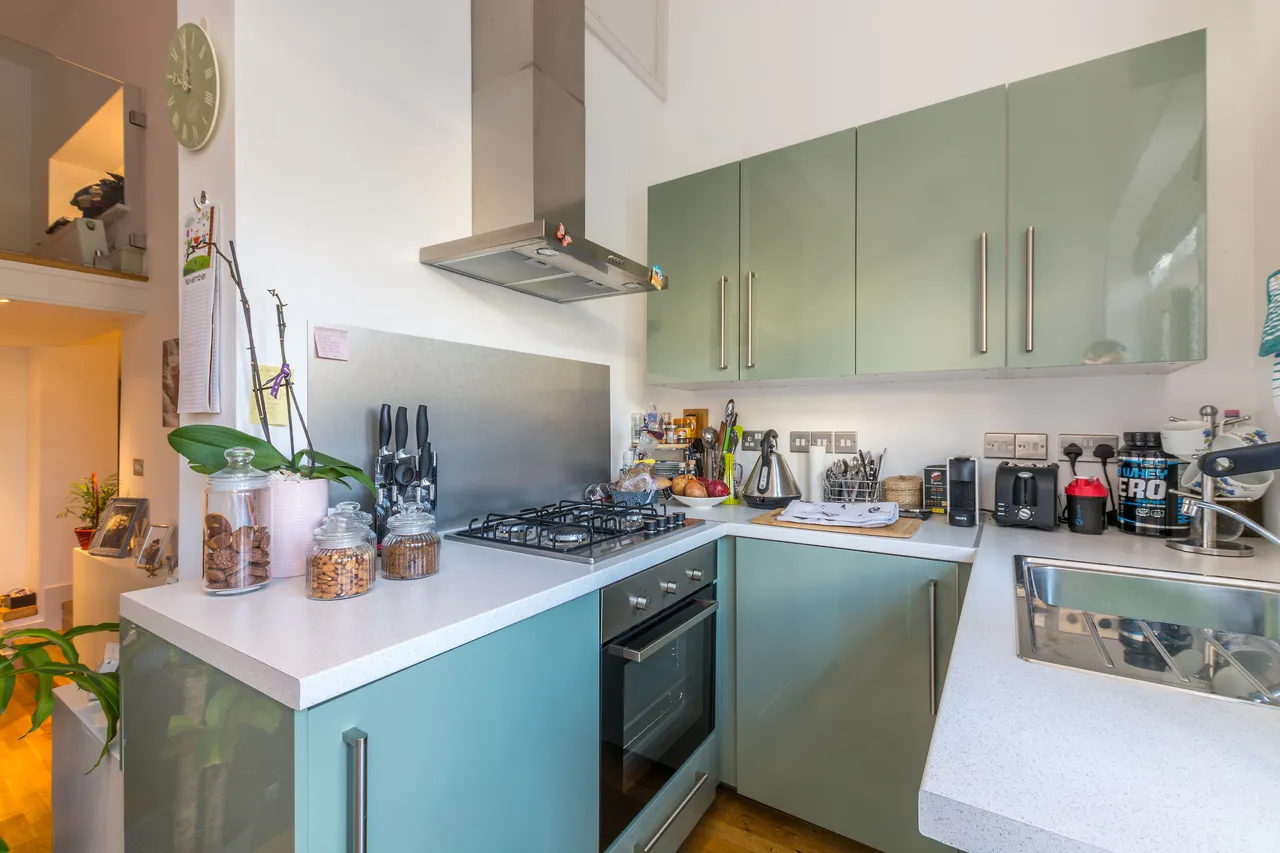 Flat 3, 346 Cavendish Road, London, photo 8