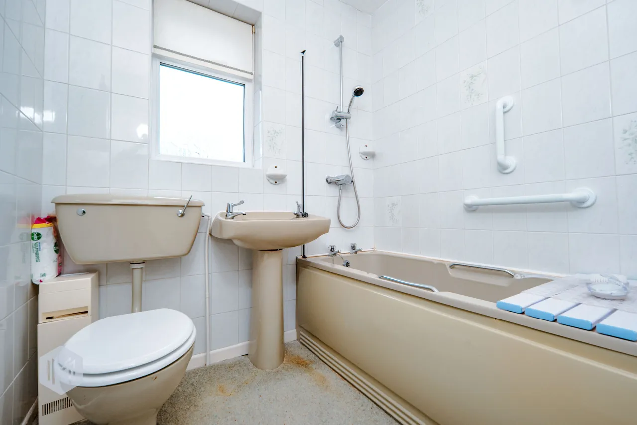 Lomond Drive, Bury, BL8 1UL, photo 12