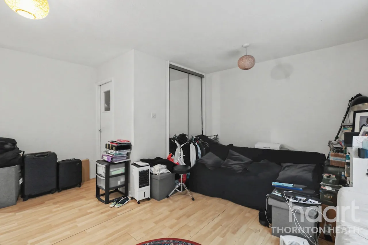 Doyle Road, London, SE25, photo 3