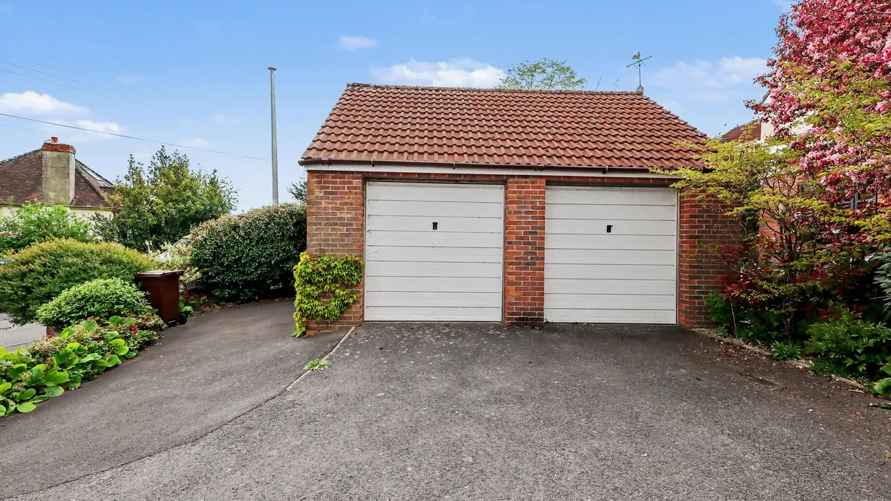 Meadowbank, Glastonbury, photo 19