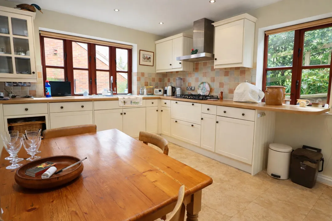 Meadowbank, Glastonbury, photo 8