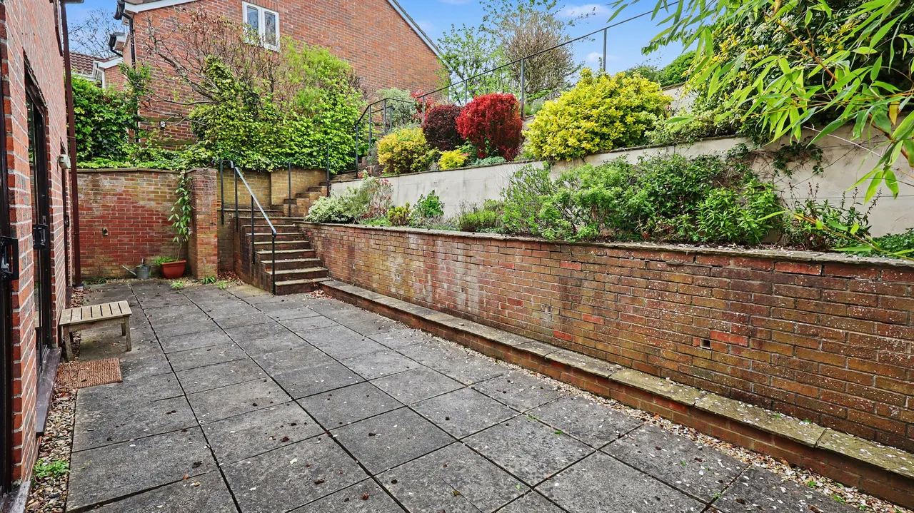 Meadowbank, Glastonbury, photo 21