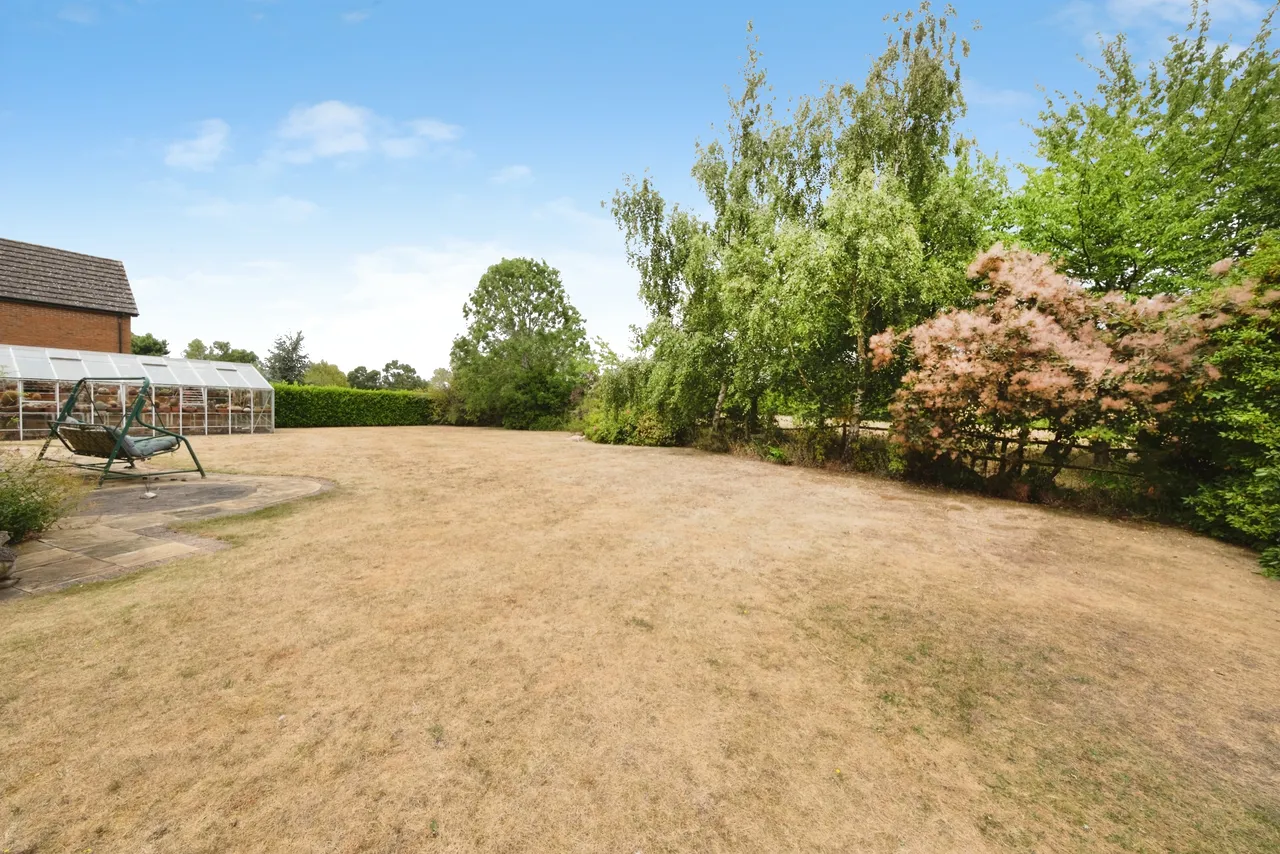 St. Mellion Drive, Great Denham, MK40, photo 6