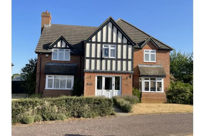 5 bed house for sale, St. Mellion Drive, Great Denham, MK40