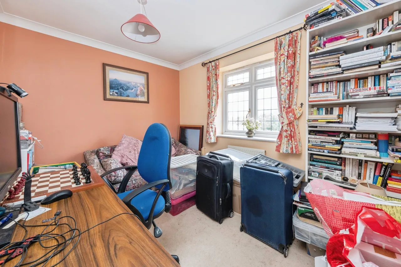 St. Mellion Drive, Great Denham, MK40, photo 20