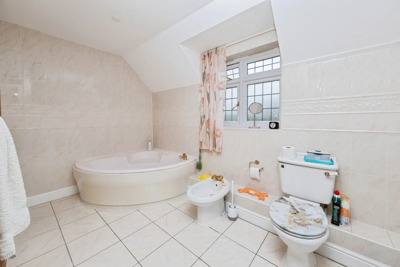 St. Mellion Drive, Great Denham, MK40, photo 15