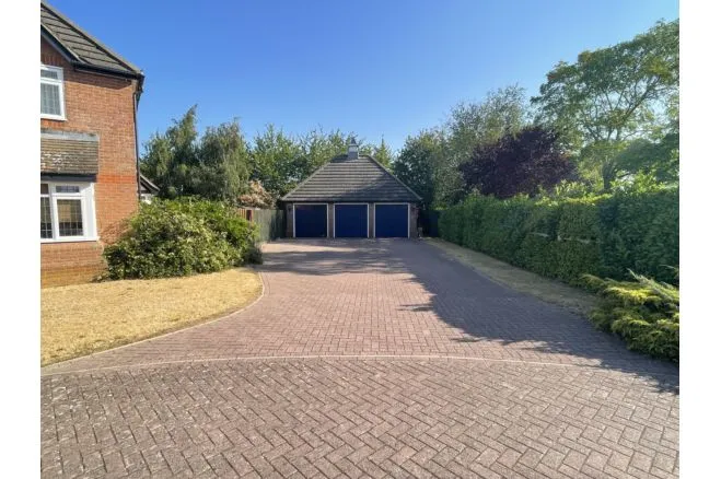 St. Mellion Drive, Great Denham, MK40, photo 8