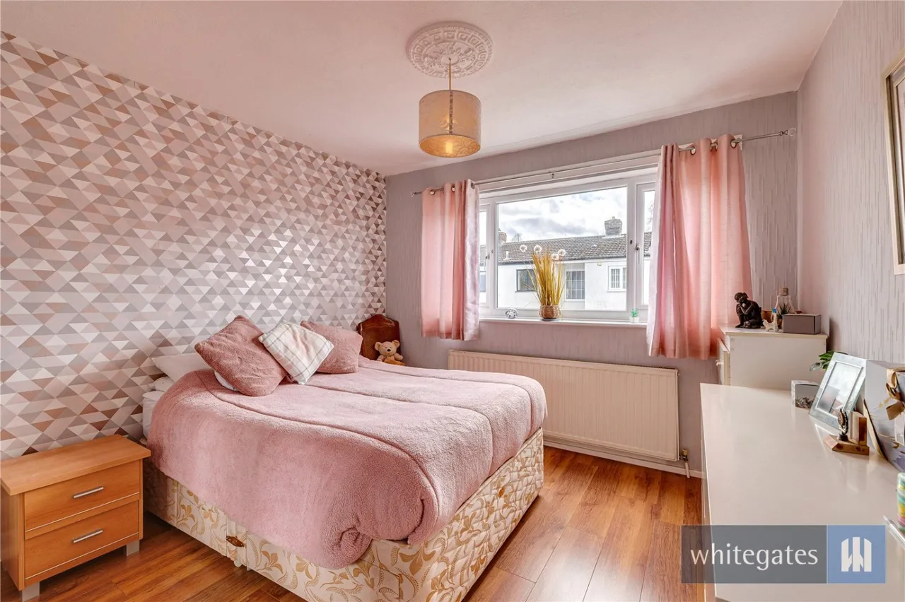 John Middleton Close, Hale Village, L24, photo 19