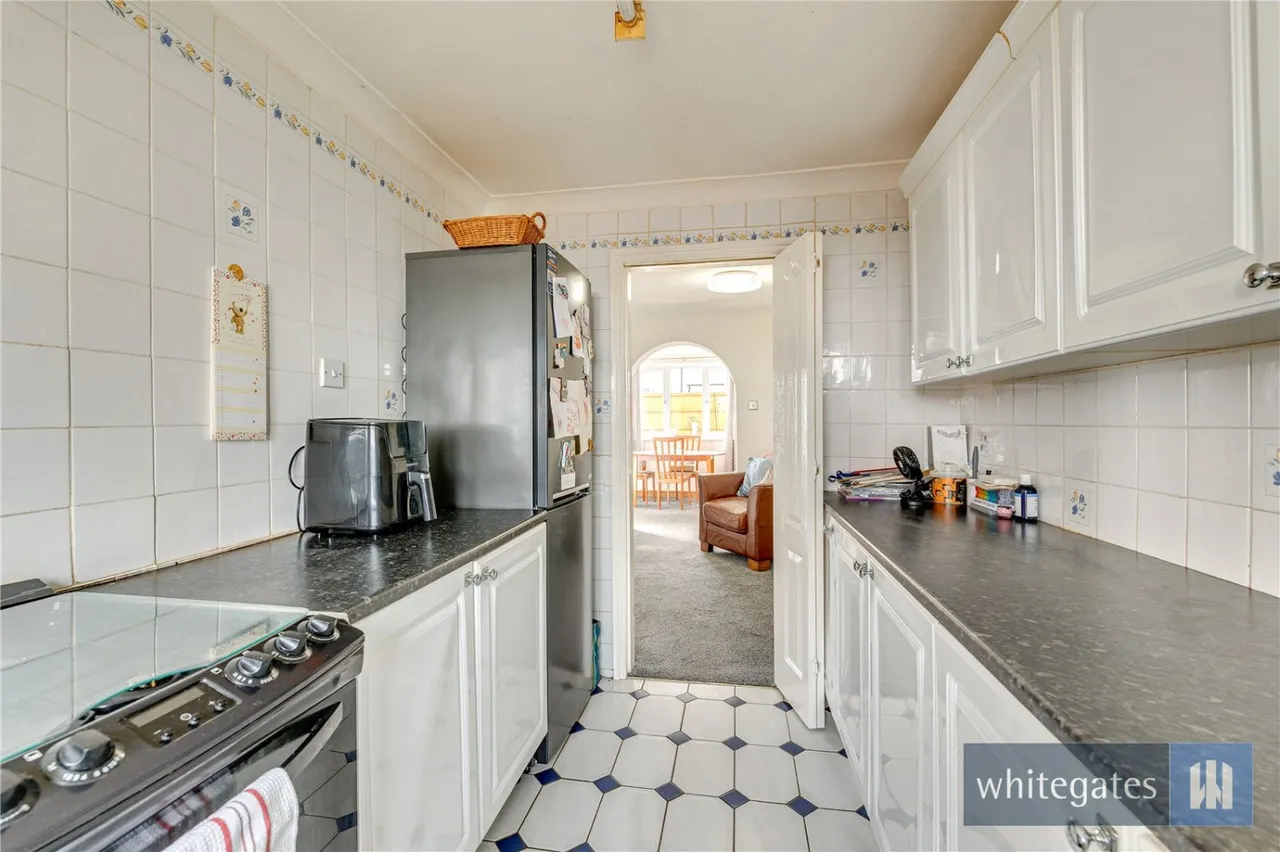 John Middleton Close, Hale Village, L24, photo 12