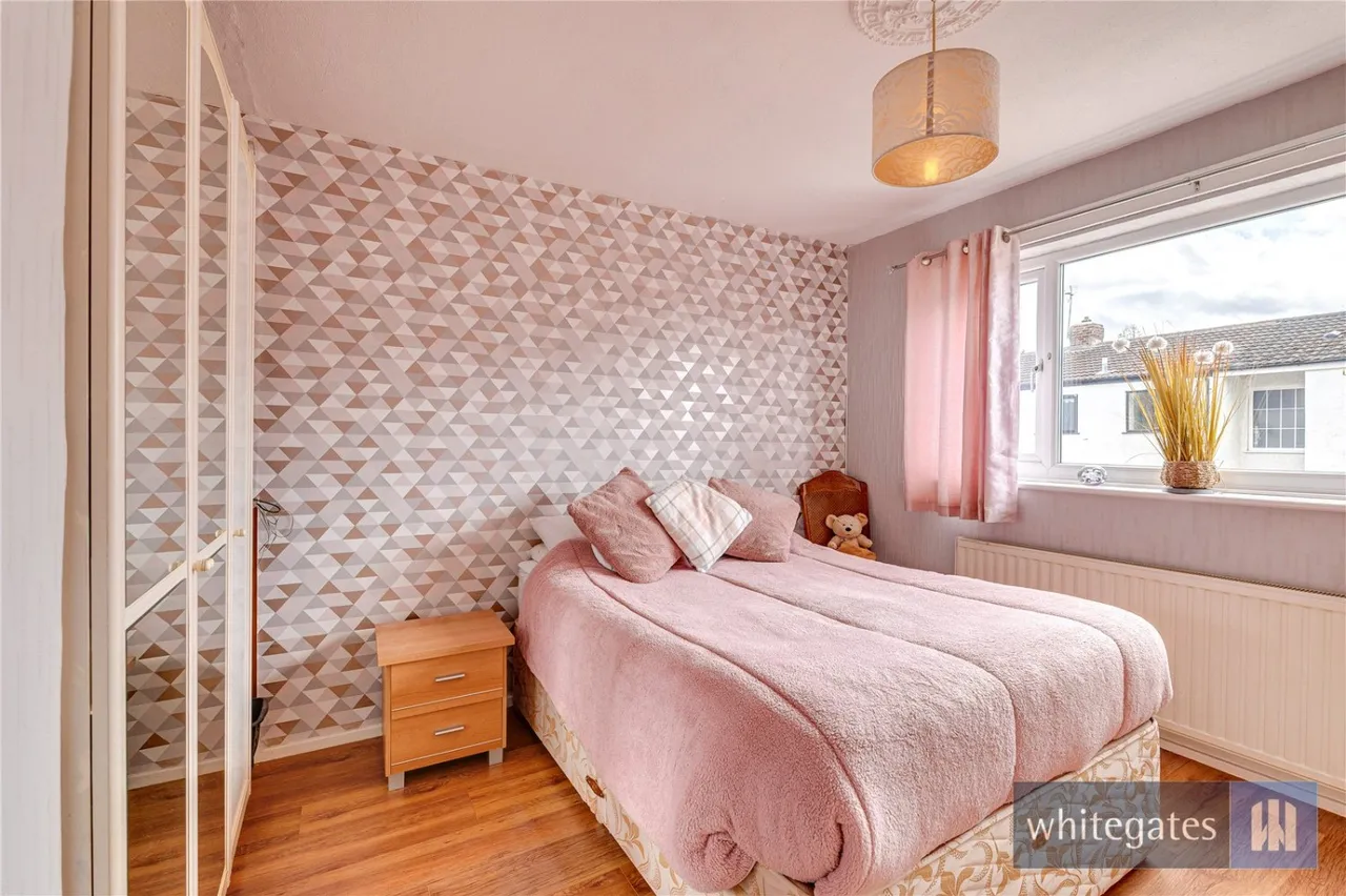 John Middleton Close, Hale Village, L24, photo 20