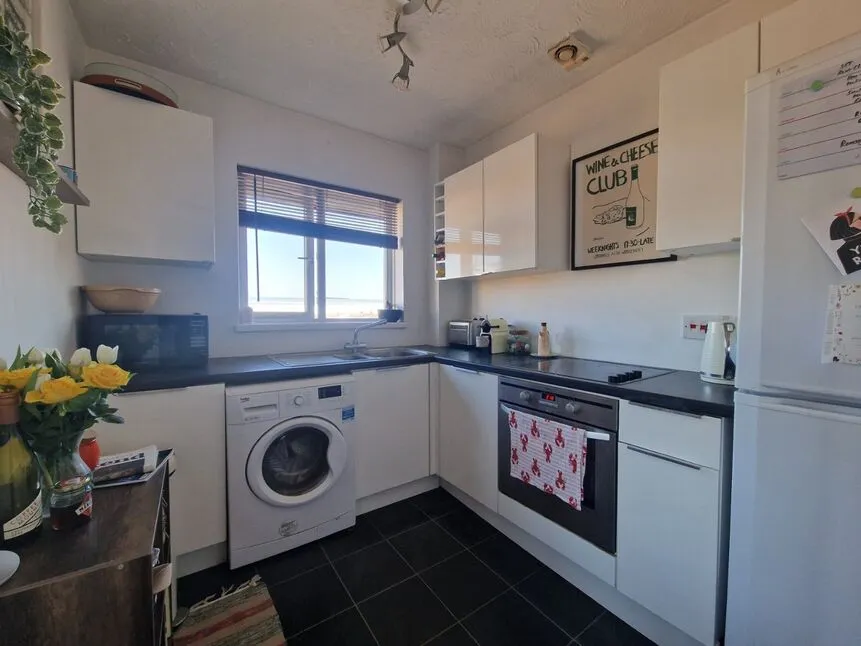 Rowan Court, Southsea, Hampshire, PO4, photo 4